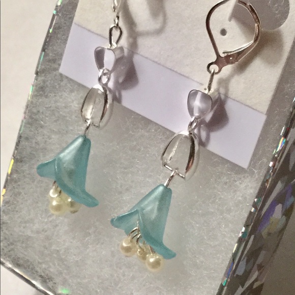 18K White Gold Plated Blue Rose earrings - Picture 2 of 5